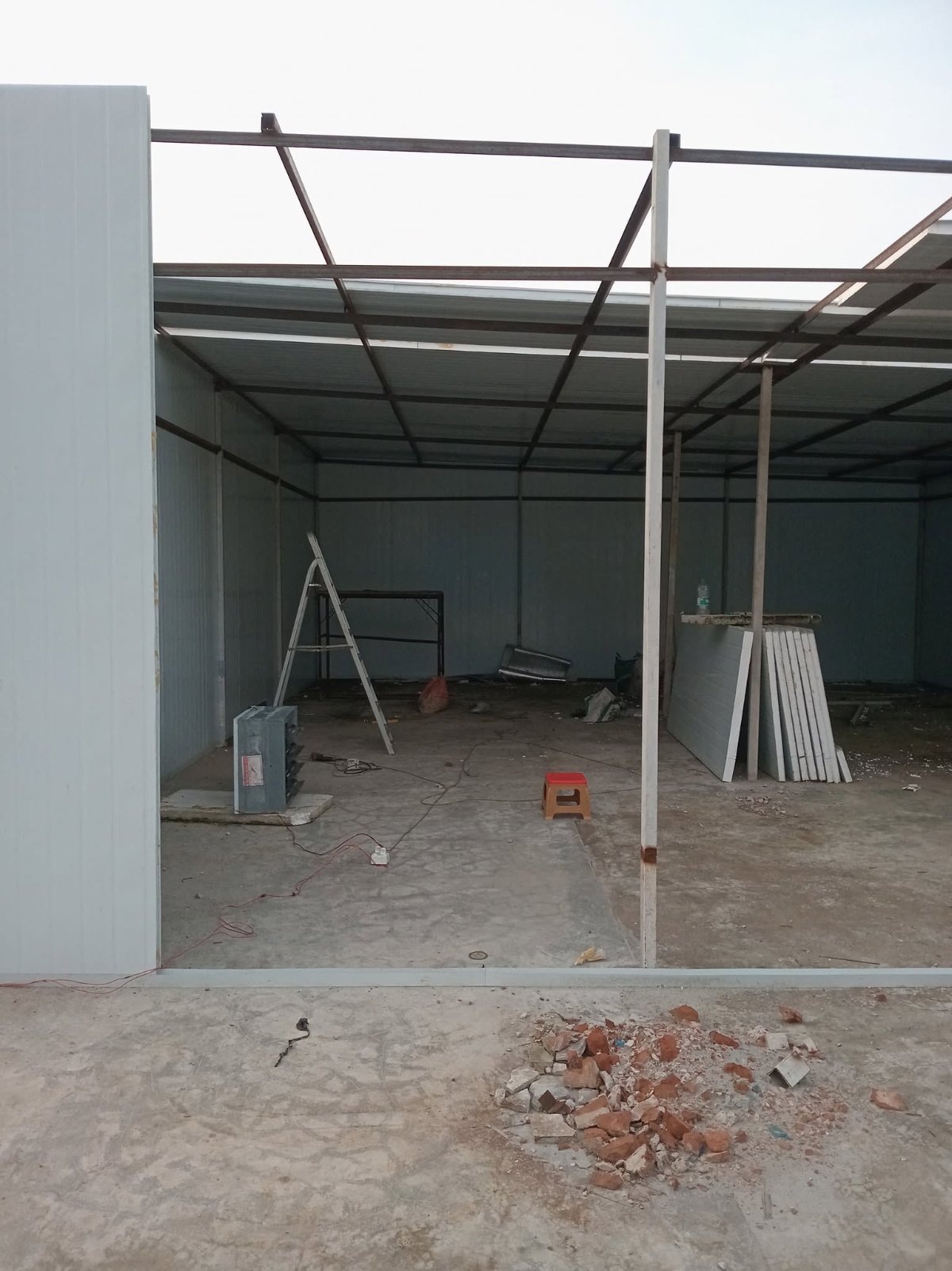 Warehouse Structure & Cladding